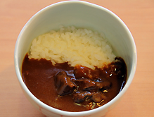 写真：カレー丼